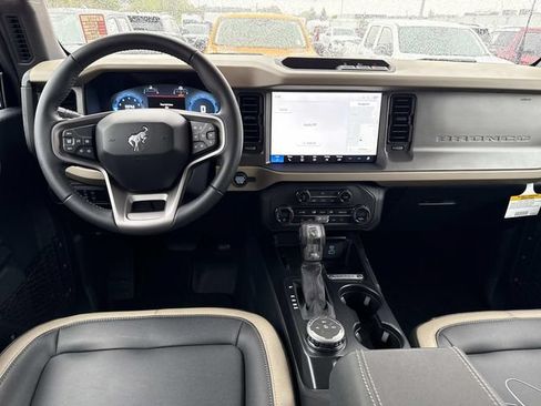 New 2025 Ford Bronco Big Bend AWD/4WD image 7