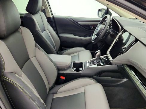Used 2025 Subaru Outback Onyx Edition AWD/4WD image 24
