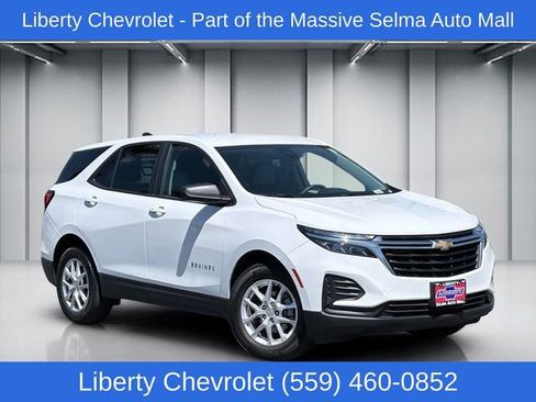 Used 2023 Chevrolet Equinox LS w/ LS Convenience Package FWD image 1