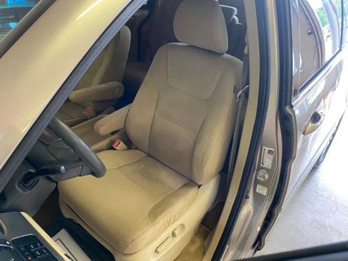 Used 2010 Honda Odyssey EX image 14