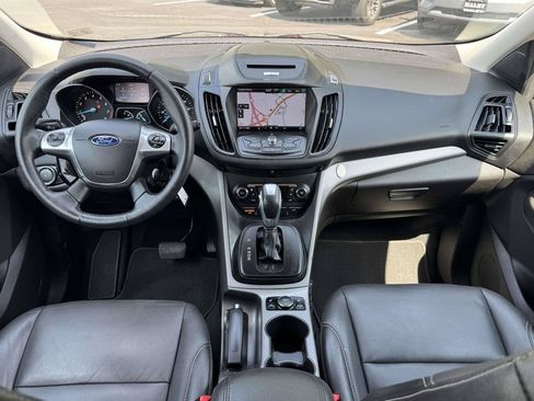 Used 2015 Ford Escape SE w/ Equipment Group 201A AWD/4WD image 3