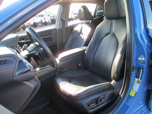 Used 2023 Toyota Camry XSE image 16