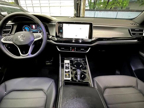 New 2026 Volkswagen Atlas Cross Sport SEL image 7