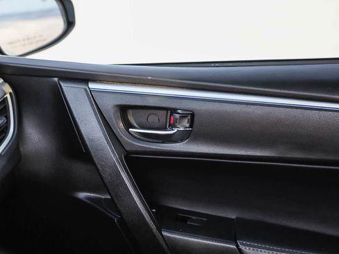 Used 2015 Toyota Corolla S FWD image 21