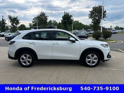 Certified 2024 Honda HR-V LX image 7