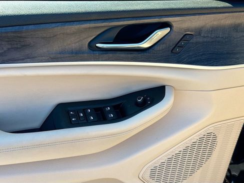 New 2024 Jeep Grand Cherokee Limited AWD/4WD image 18