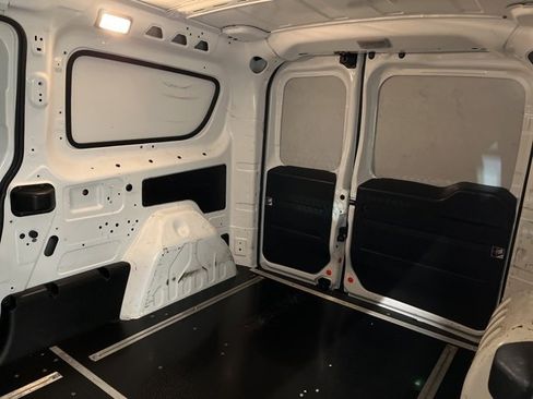 Used 2022 RAM ProMaster City Tradesman image 11