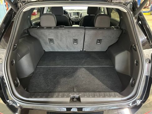 Used 2022 Chevrolet Equinox LT FWD image 14