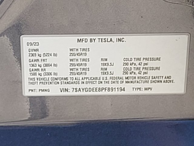 Used 2023 Tesla Model Y Long Range AWD/4WD image 23