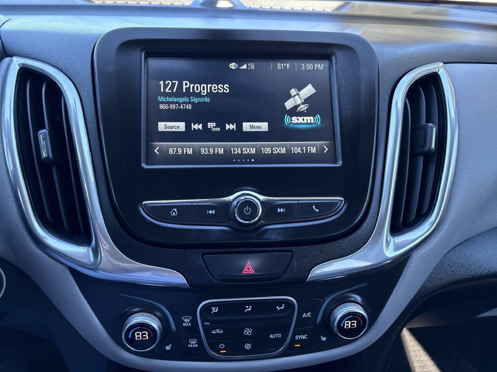 Used 2018 Chevrolet Equinox LT FWD image 22
