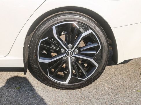 Used 2024 Nissan Altima 2.5 SR image 10