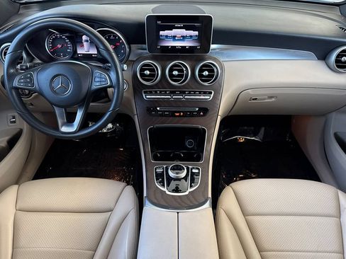 Used 2018 Mercedes-Benz GLC 300 image 4