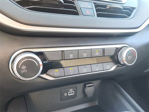 Certified 2024 Nissan Altima 2.5 S image 18