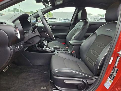 Used 2022 Kia Forte GT-Line w/ GT-Line Technology Package image 8