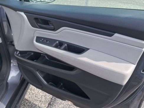 Used 2018 Honda Odyssey EX-L image 20