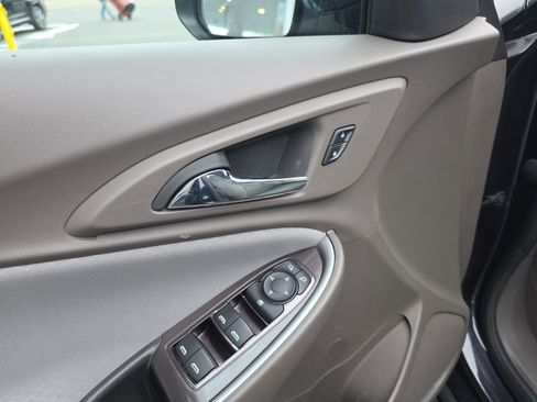 Used 2023 Chevrolet Malibu LT image 16