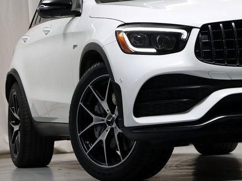 Certified 2022 Mercedes-Benz GLC 43 AMG 4MATIC image 6