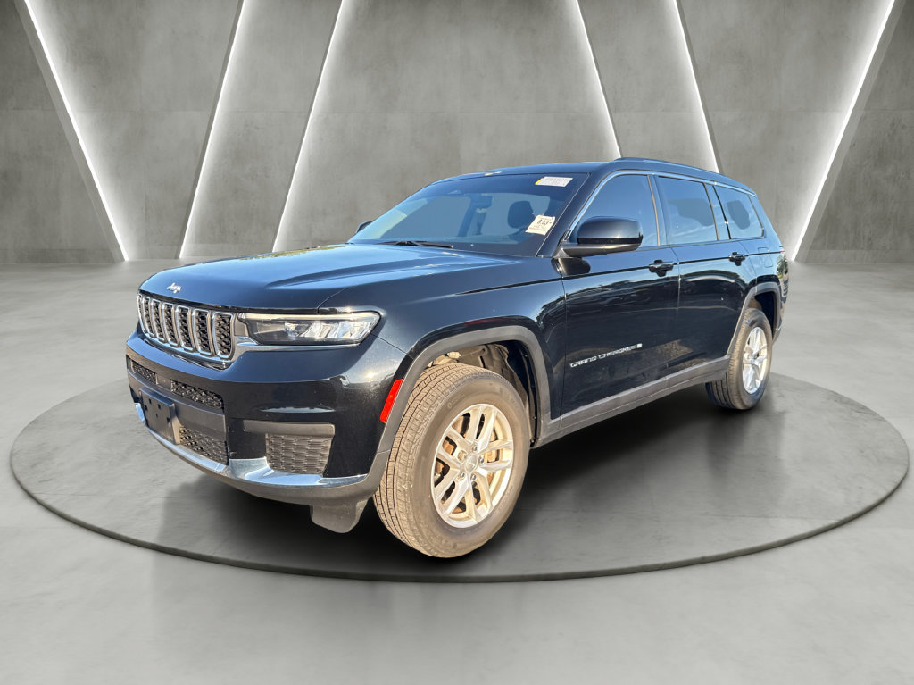 Used 2023 Jeep Grand Cherokee L Laredo w/ Luxury Tech Group I AWD/4WD image 3