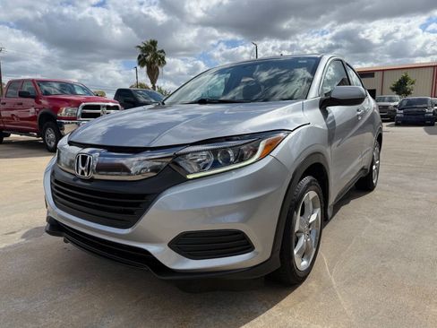 Used 2019 Honda HR-V LX image 3