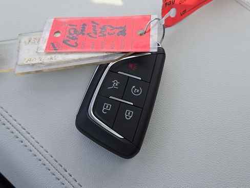 New 2026 Cadillac Vistiq Sport image 29