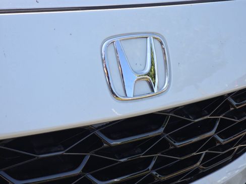 Used 2026 Honda HR-V EX-L image 5