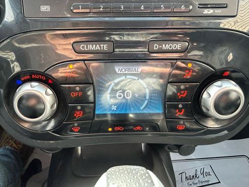 Used 2012 Nissan Juke SL AWD/4WD image 26