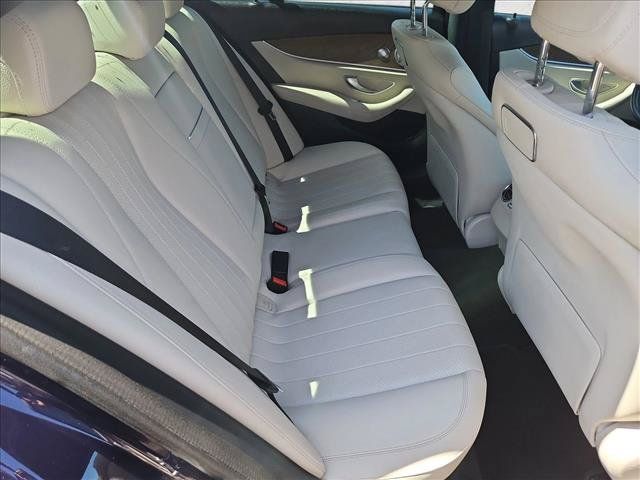 Used 2018 Mercedes-Benz E 300 image 21