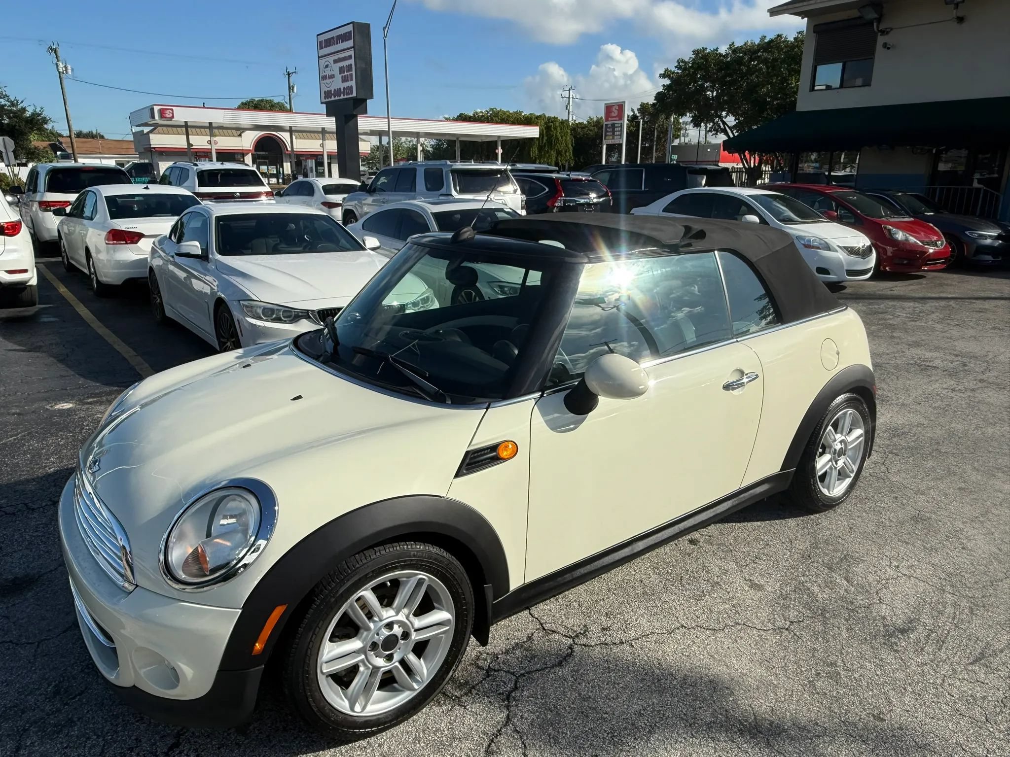 Used 2012 MINI Cooper Convertible FWD image 21