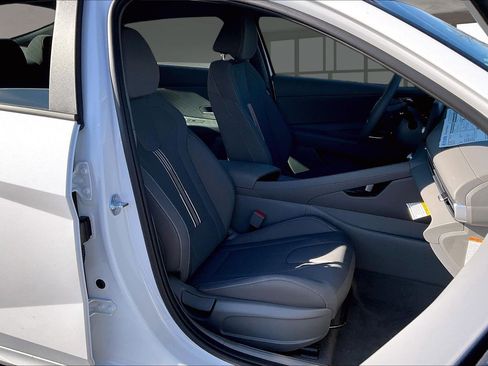 New 2026 Hyundai Elantra Blue image 11