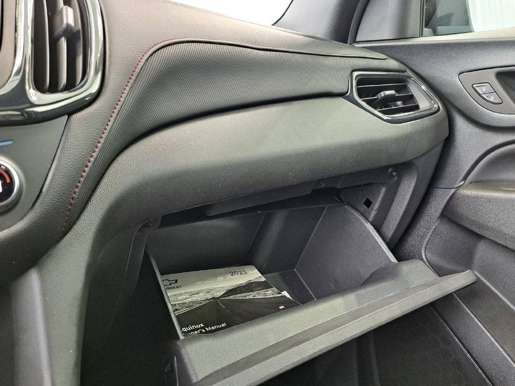 Used 2023 Chevrolet Equinox RS w/ RS Leather Package FWD image 19