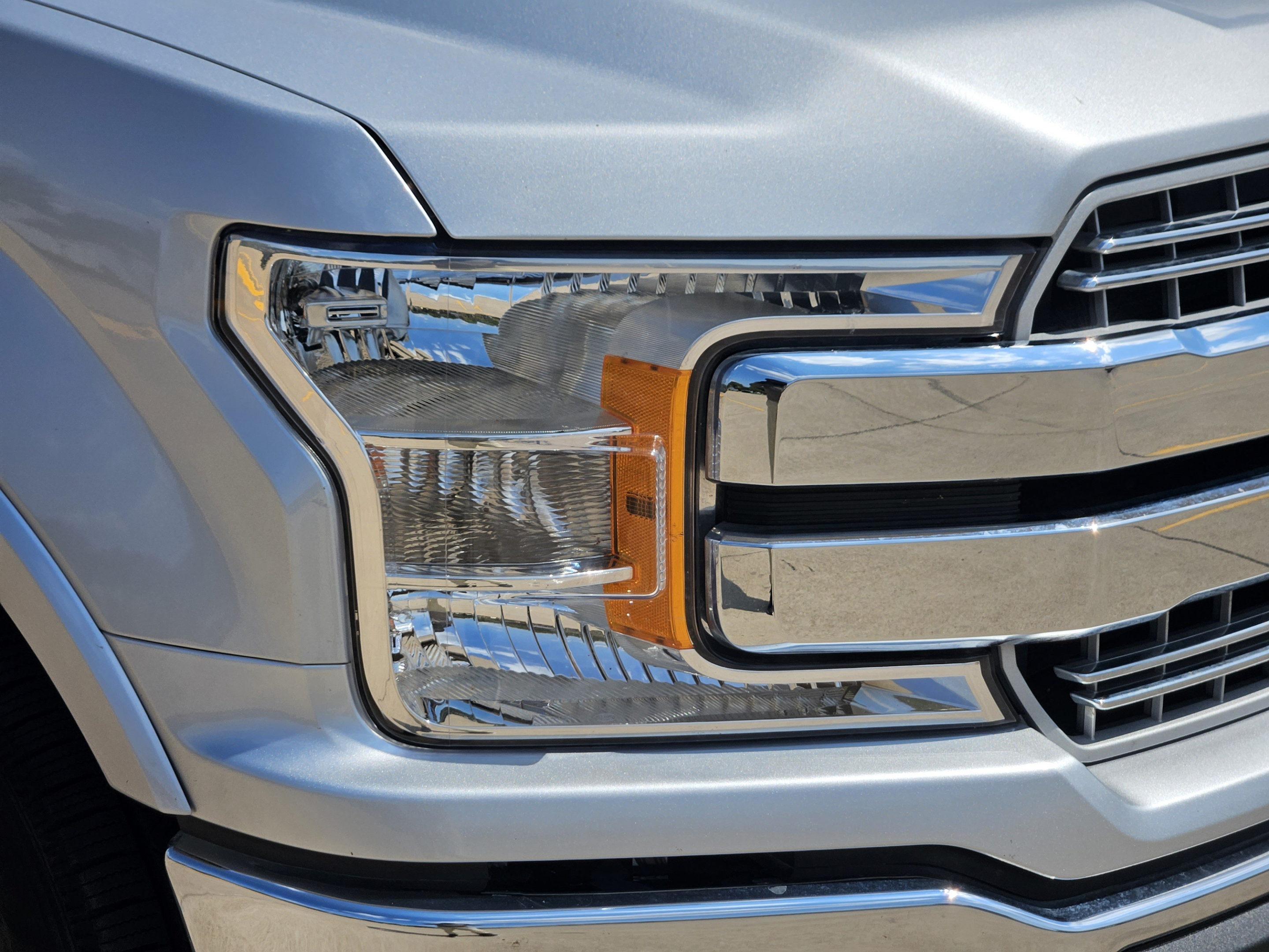 Used 2018 Ford F150 Lariat RWD image 25