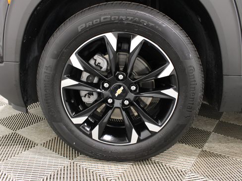 Used 2023 Chevrolet TrailBlazer LT FWD image 35