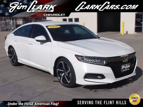 Used 2019 Honda Accord Sport image 1