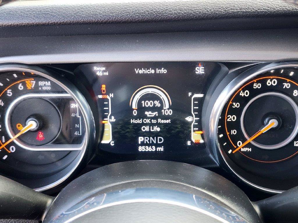 Used 2020 Jeep Gladiator Overland w/ Cold Weather Group AWD/4WD image 29