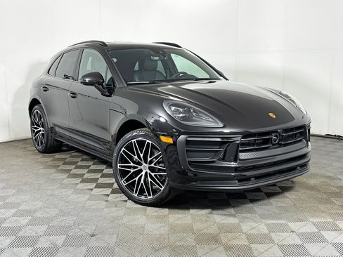 New 2026 Porsche Macan image 9