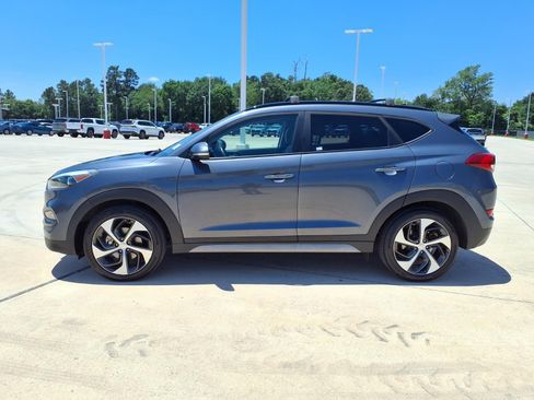 Used 2018 Hyundai Tucson Value w/ Cargo Package FWD image 9