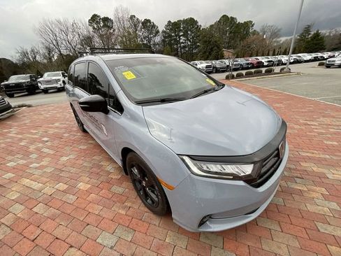 Used 2023 Honda Odyssey Sport image 5
