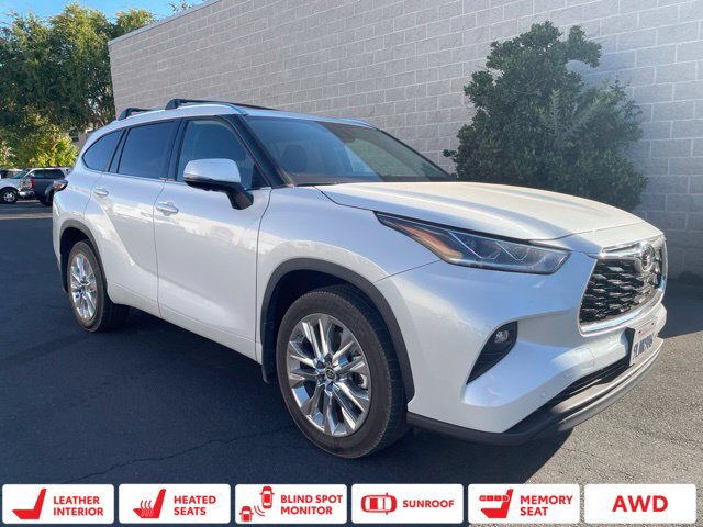 Used 2024 Toyota Highlander Limited AWD/4WD image 1
