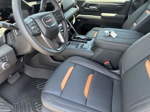 New 2026 GMC Sierra 2500 AT4 w/ AT4 Premium Plus Package AWD/4WD image 10
