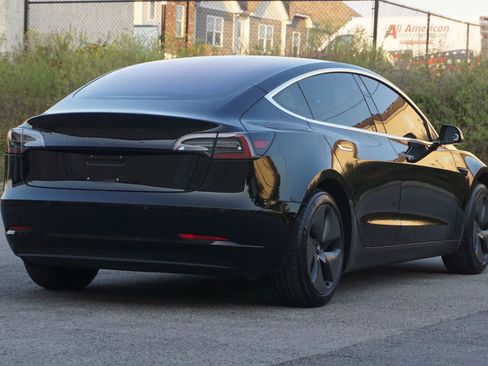 Used 2018 Tesla Model 3 Long Range image 5
