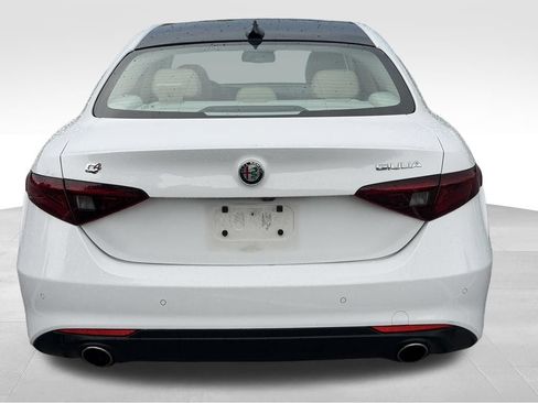 Used 2020 Alfa Romeo Giulia Ti AWD/4WD image 6