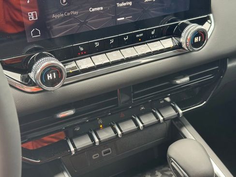 New 2026 GMC Canyon Elevation w/ Convenience Package image 33