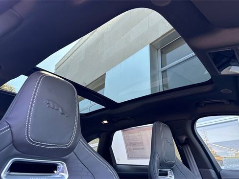 New 2026 Jaguar F-PACE R-Dynamic S image 16