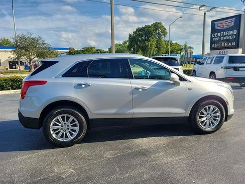 Used 2018 Cadillac XT5 FWD w/ LPO, Wheel Lock Package image 6