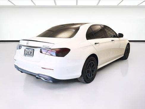 Used 2022 Mercedes-Benz E 450 4MATIC Sedan image 4