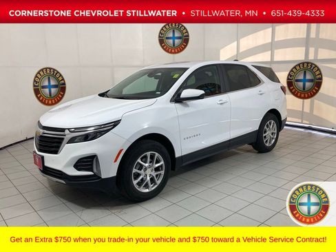 Used 2024 Chevrolet Equinox LT image 1