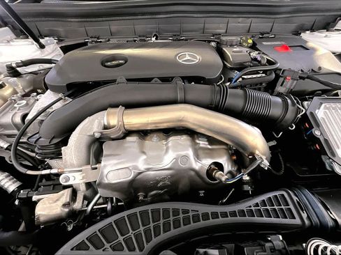 New 2026 Mercedes-Benz GLB 250 4MATIC image 14