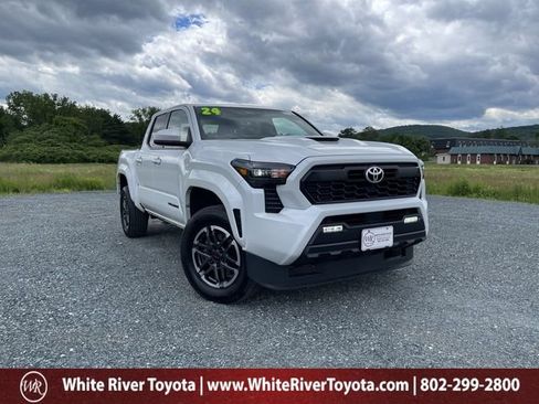 Certified 2024 Toyota Tacoma TRD Sport AWD/4WD image 1