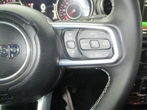 Used 2022 Jeep Gladiator Rubicon w/ LED Lighting Group image 12