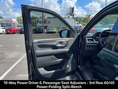 Used 2023 Chevrolet Suburban RST w/ Luxury Package AWD/4WD image 29